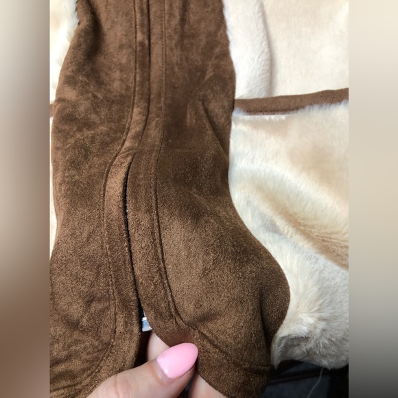 Women’s Fancy Faux Suede and Furry Bomber Jacket Size M - Picture 6 of 8